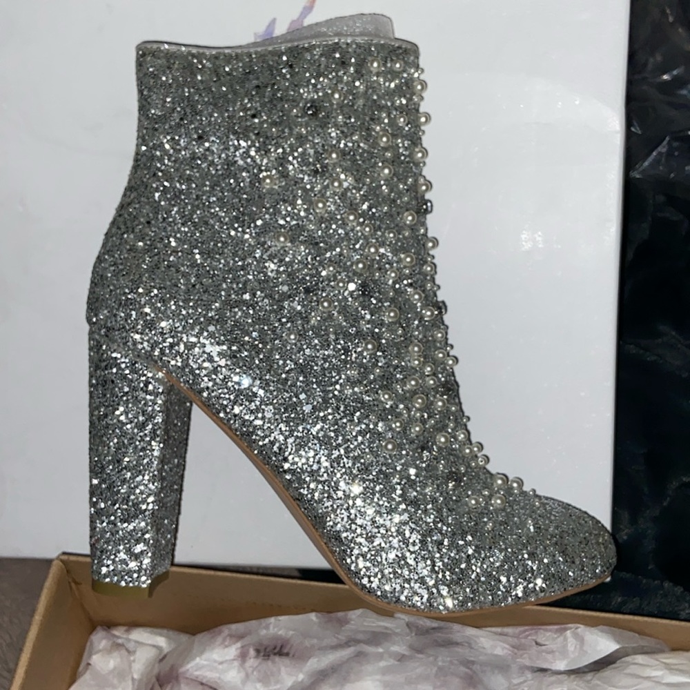 Jessica Simpson Silver Starlite chunky heel glitter booties size 10 NIB